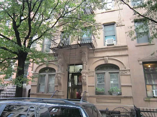 Rented by Concept Real Estate Group | media 63