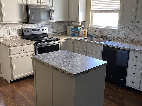 3rd image of 2371 Santa Maria Dr