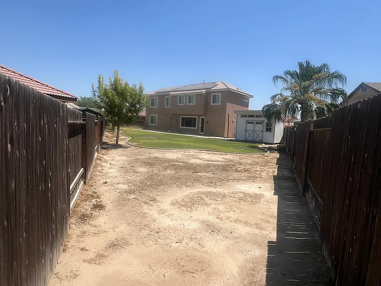 14854 Citrus Tree Ct — Photo 26