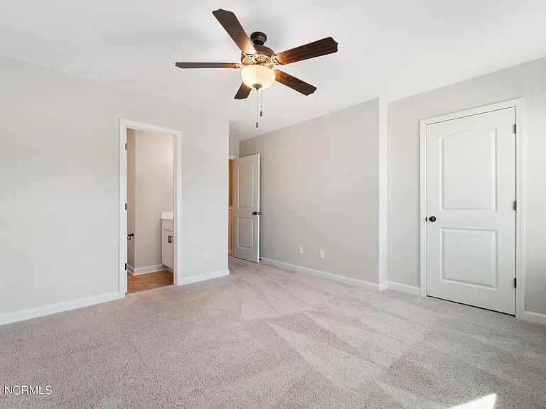 18 Catalina Cir — Photo 19