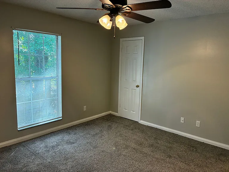 1070 Jessamine Trl — Photo 27