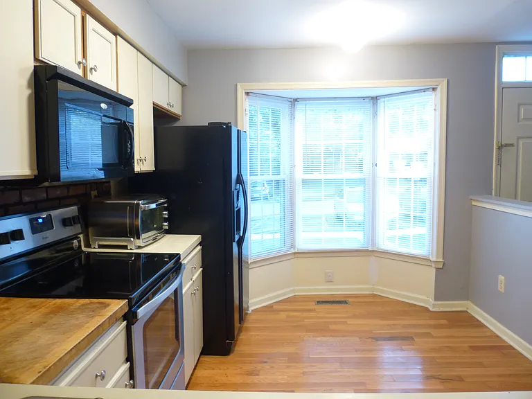 8867 Willowwood Way — Photo 3