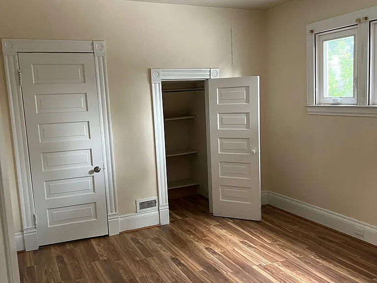 366 Woodmere Ave SE #1 — Photo 13