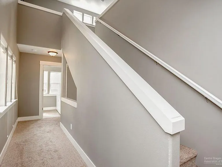 1076 SE Leonel Ln — Photo 15