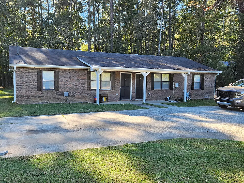 488 Arnold Ln #B
