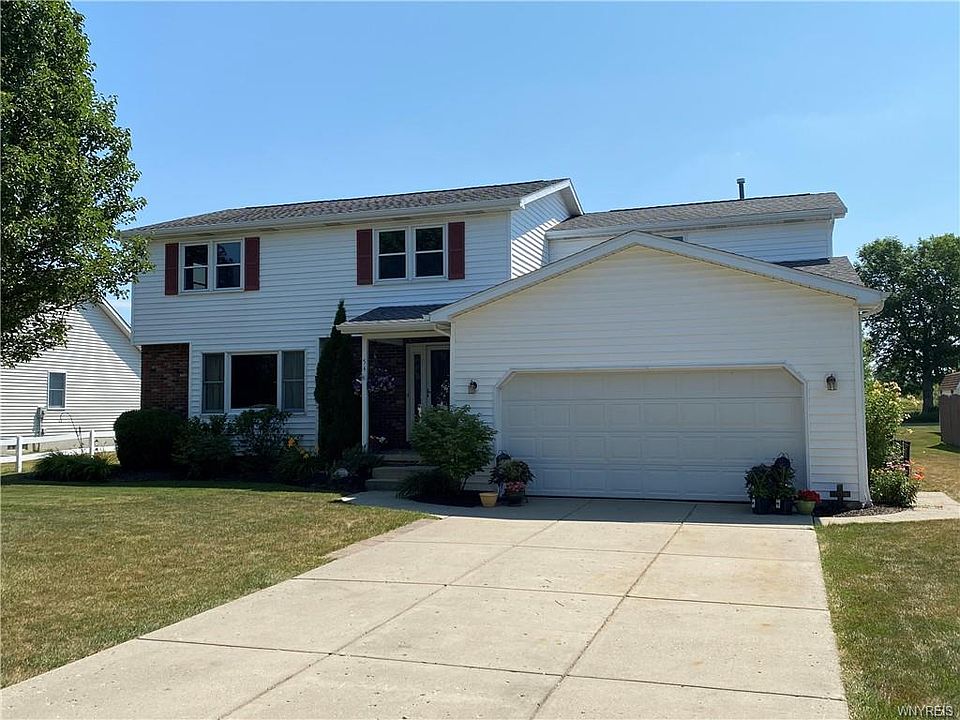 1st image of 54 Williamsburg Ln