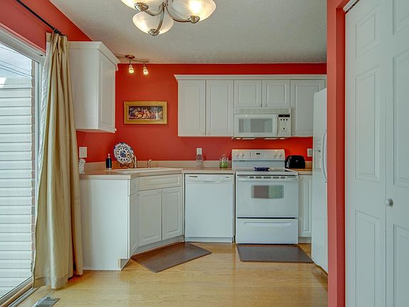 5th image of 2120 Lebanon Pike APT 30