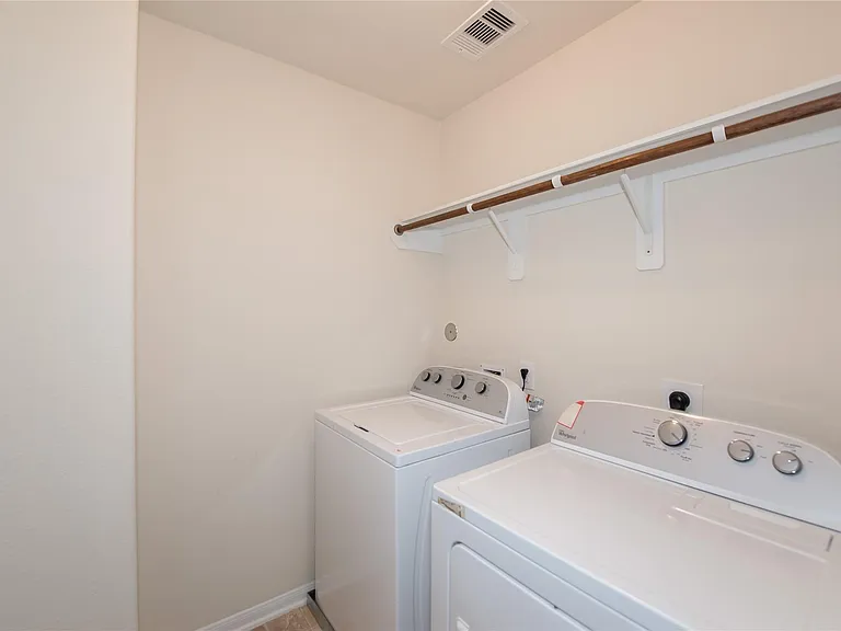 2384 Elm Crossing Trl — Photo 24