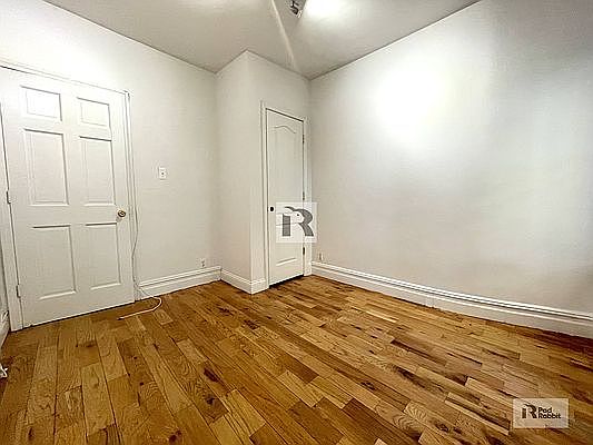 3rd image of 707 Sterling Pl APT 4B