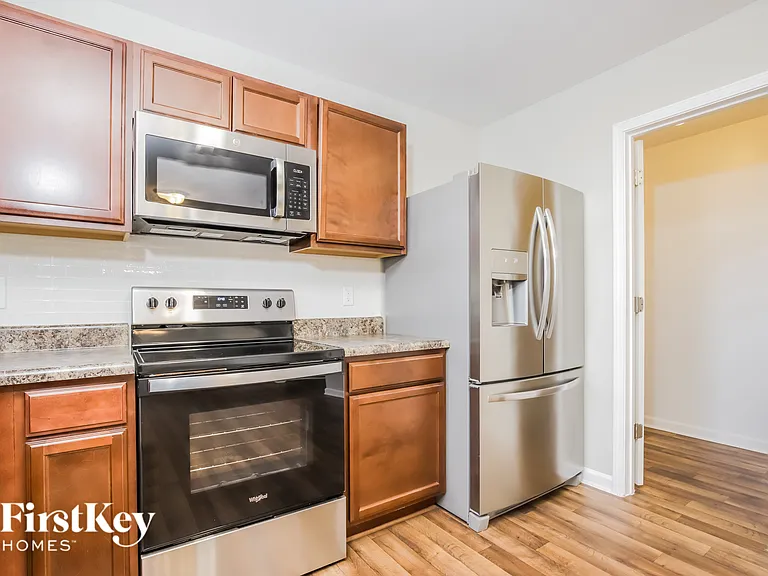 178 Creekstone Ct — Photo 8