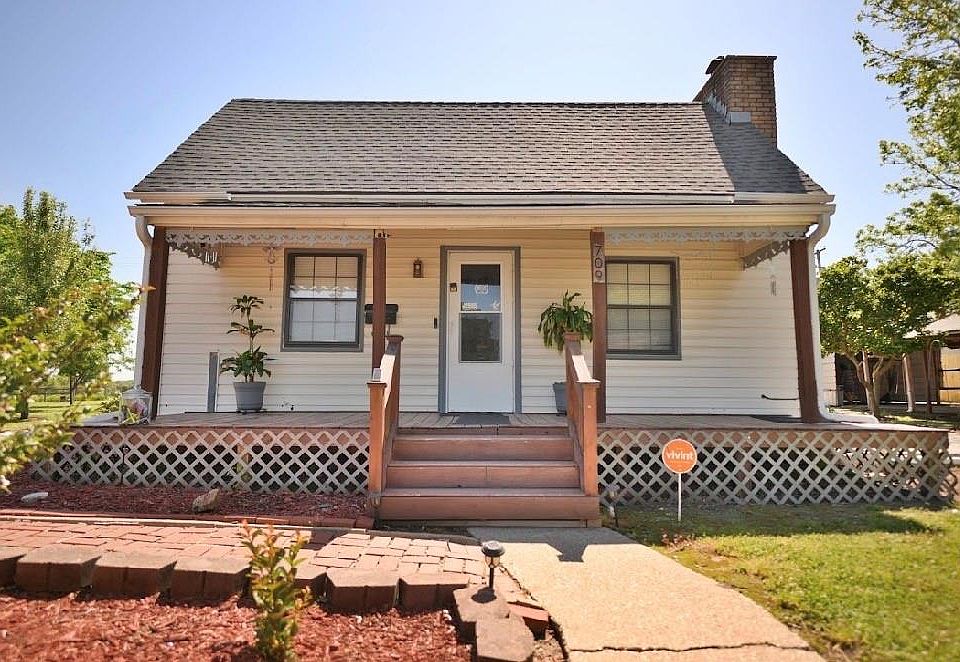 1st image of 709 Mineral St