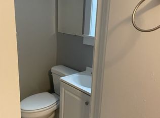 Moreland Crossing, Cleveland, OH 44120