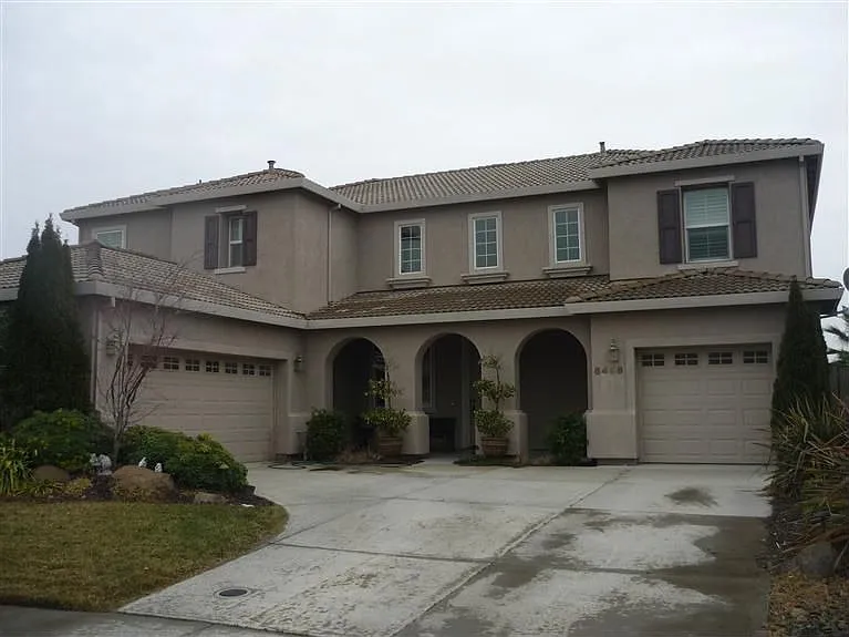 8498 Greentrails Ct photo 1