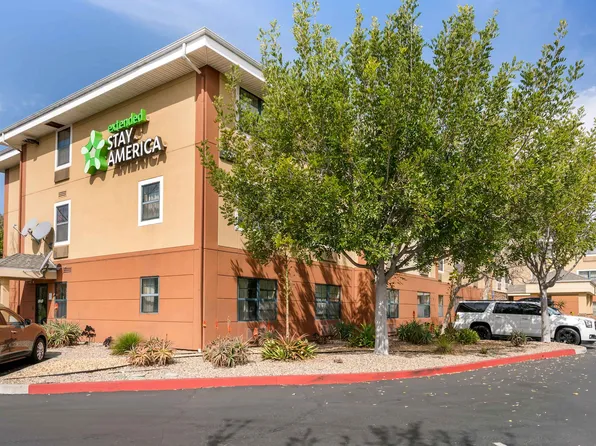 Santa Barbara - Calle Real, 4870 Calle Real, Santa Barbara, CA 93111