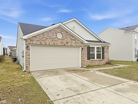 3rd image of 10406 Waverly Dr