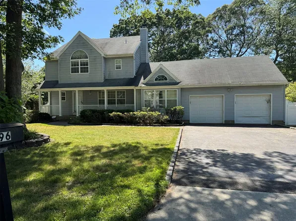 96 Old Selden Stage Road, Selden, NY 11784