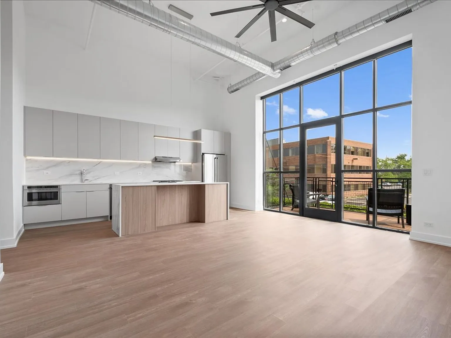 728 Lofts — Photo 4
