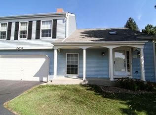 2S716 Timber Dr, Warrenville, IL 60555