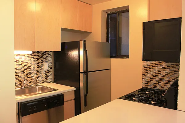 Rented by Jade Stone Real Estate Consulting | media 49