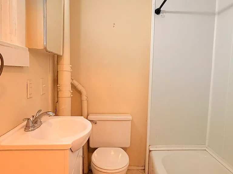 111 College St #3C — Photo 27