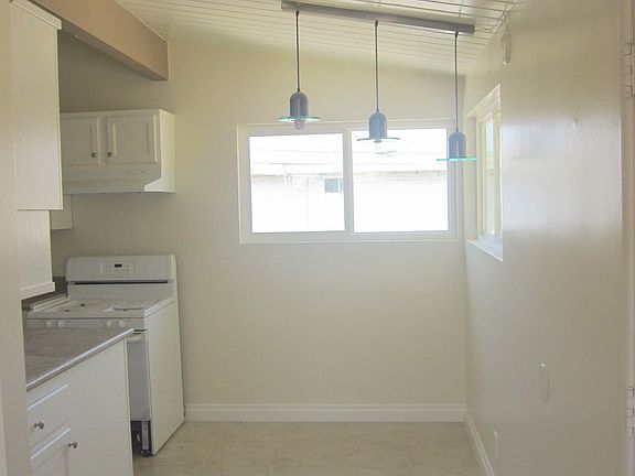 4th image of 1119 W 158th St