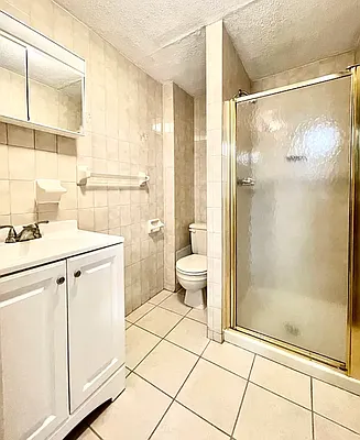 Rented by Douglas Elliman | media 3