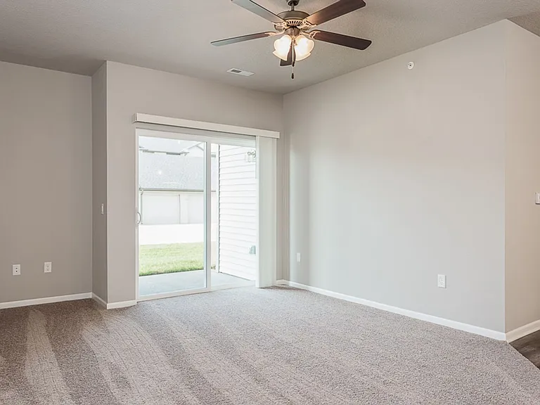 2314 E Porter Ave — Photo 18