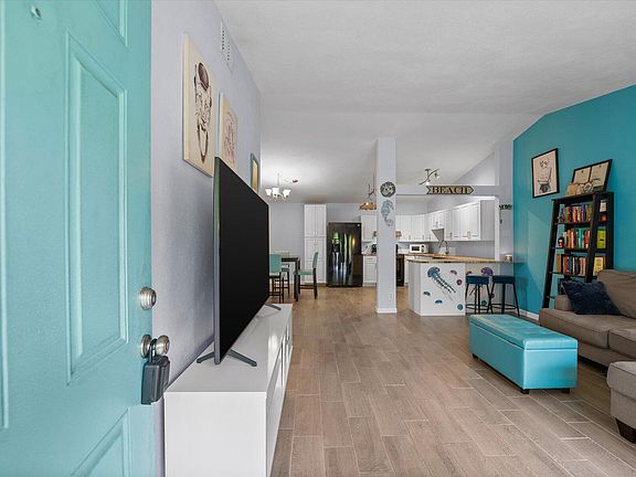 2nd image of 4296 Woodstock Dr APT C