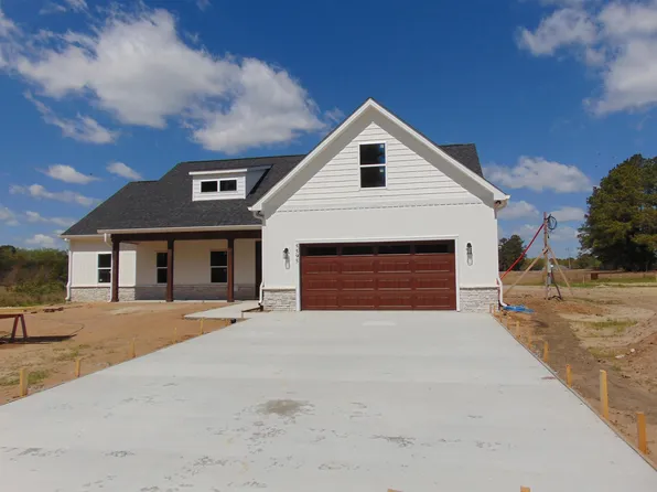 5595 Whispering Woods Rd., Conway, SC 29526