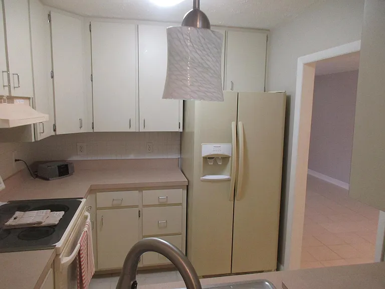 2888 Indianwood Dr — Photo 11