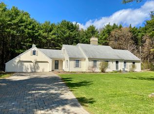 81 Old Town Rd, Peru, NY 12972