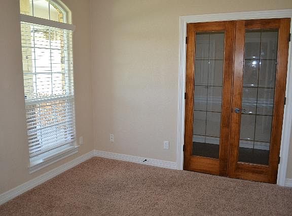 3rd image of 2517 Leatherwood Dr