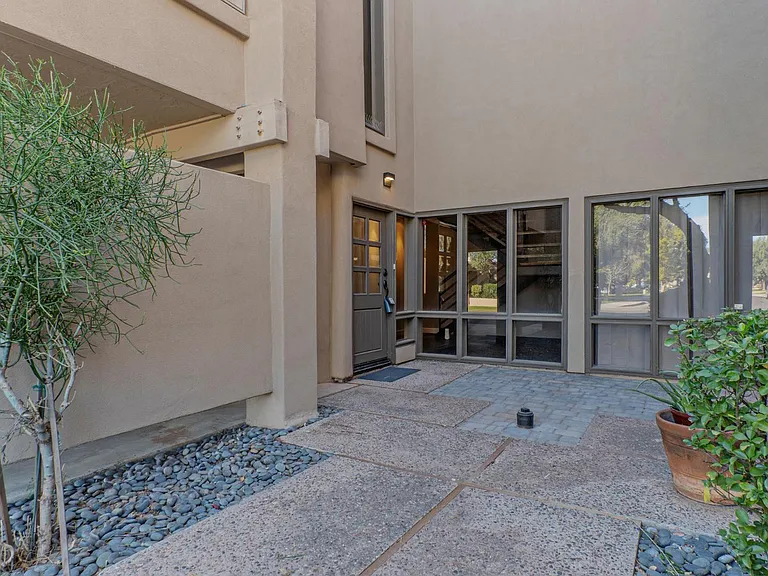 7931 E San Miguel Ave #8 — Photo 2