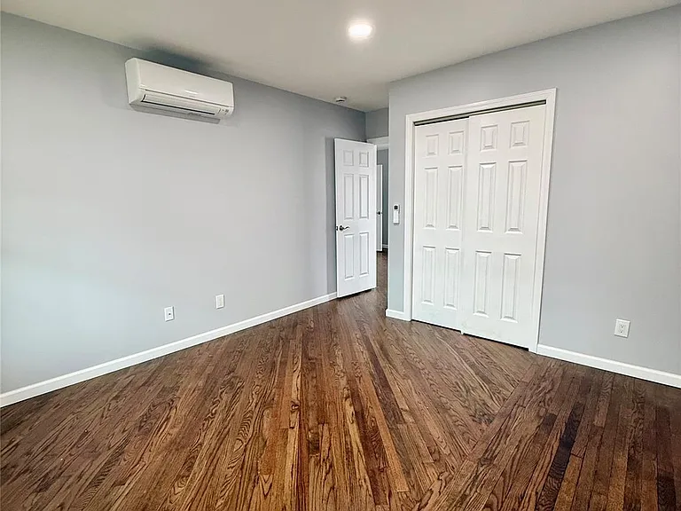 19 Lee Ave #2 — Photo 14