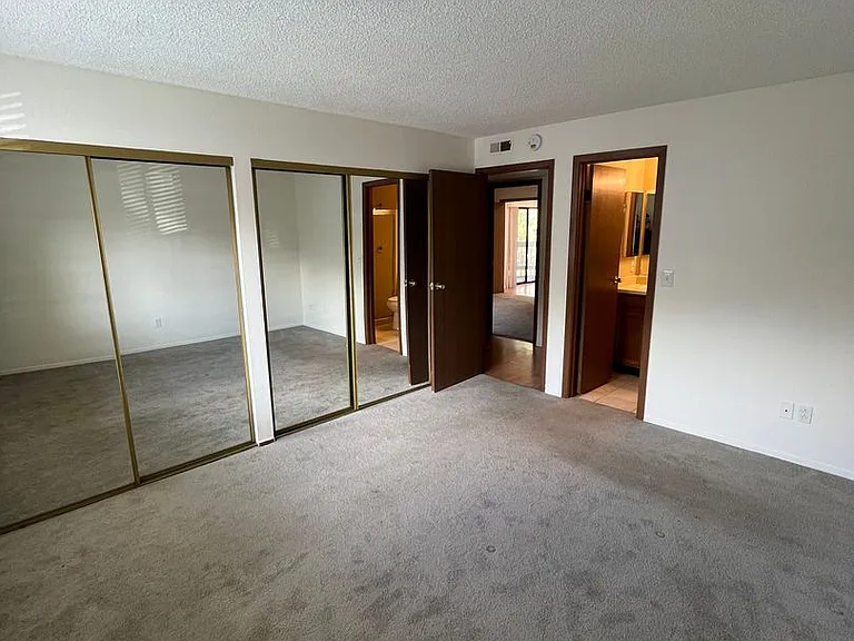 18195 E Ohio Ave #201 — Photo 13