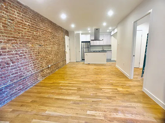 Rented by Bohemia Realty Group | media 9