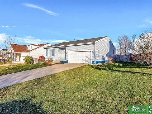 4th image of 1004 Hardwood Dr