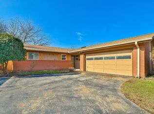 2228 Crestmont St, Norman, OK 73069