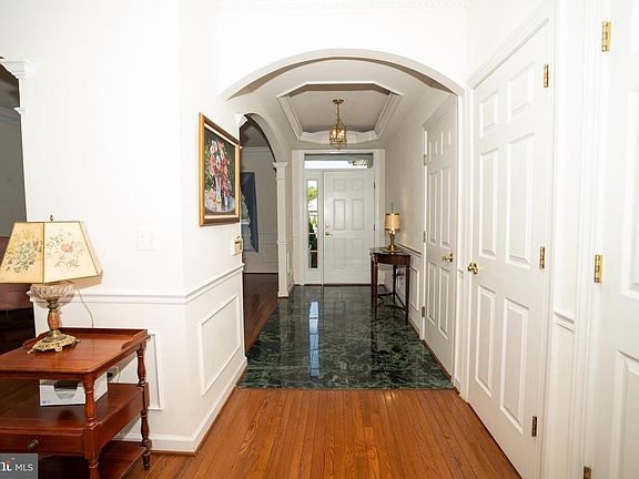 3rd image of 1819 Rollins Ct
