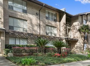 4007 St. Charles Ave. #114, New Orleans, LA 70115