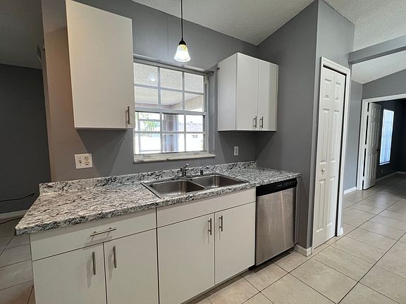 3rd image of 1841 SW Angelico Ln