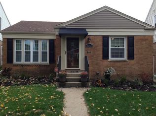 5345 Crain St, Skokie, IL