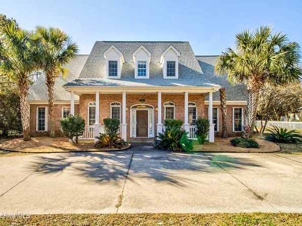 613 Clarendon Avenue, Carolina Beach, NC 28428