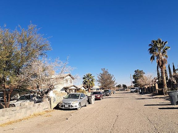 5th image of 571 Cora Pl