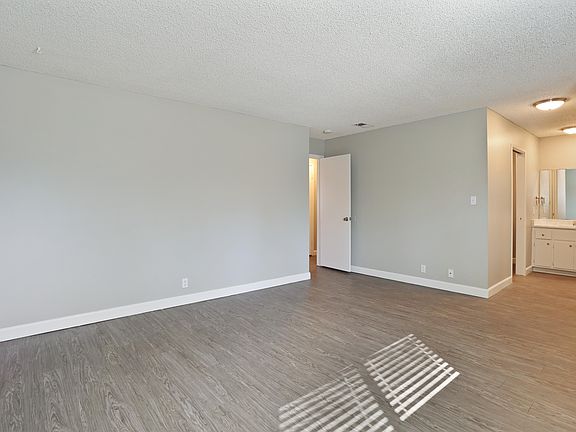 4th image of 1990 Grande Cir APT 24