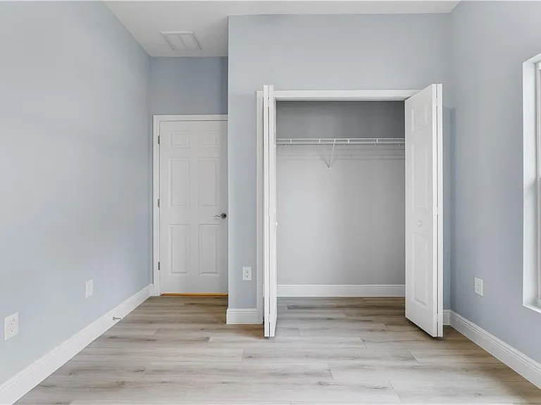 704 Broadway Ave #1 — Photo 12