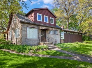100 W Main St, Glenwood, IL