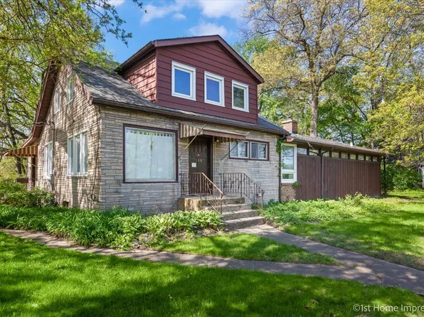 100 W Main St, Glenwood, IL 60425