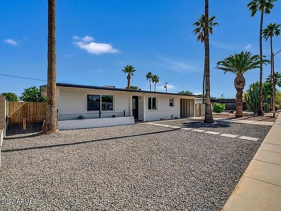 3rd image of 3658 E Laurel Ln