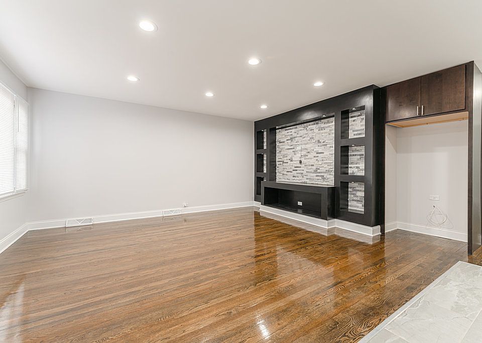 14841 Lexington Ave, Harvey, IL 60426 | Zillow